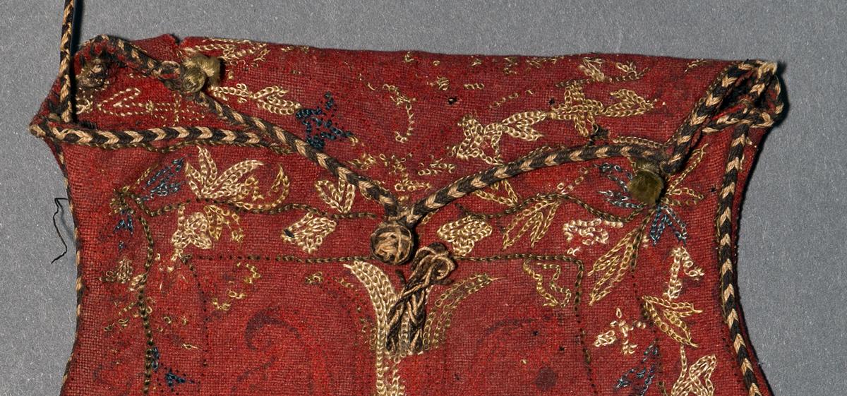1958.3019 Purse, Detail 2