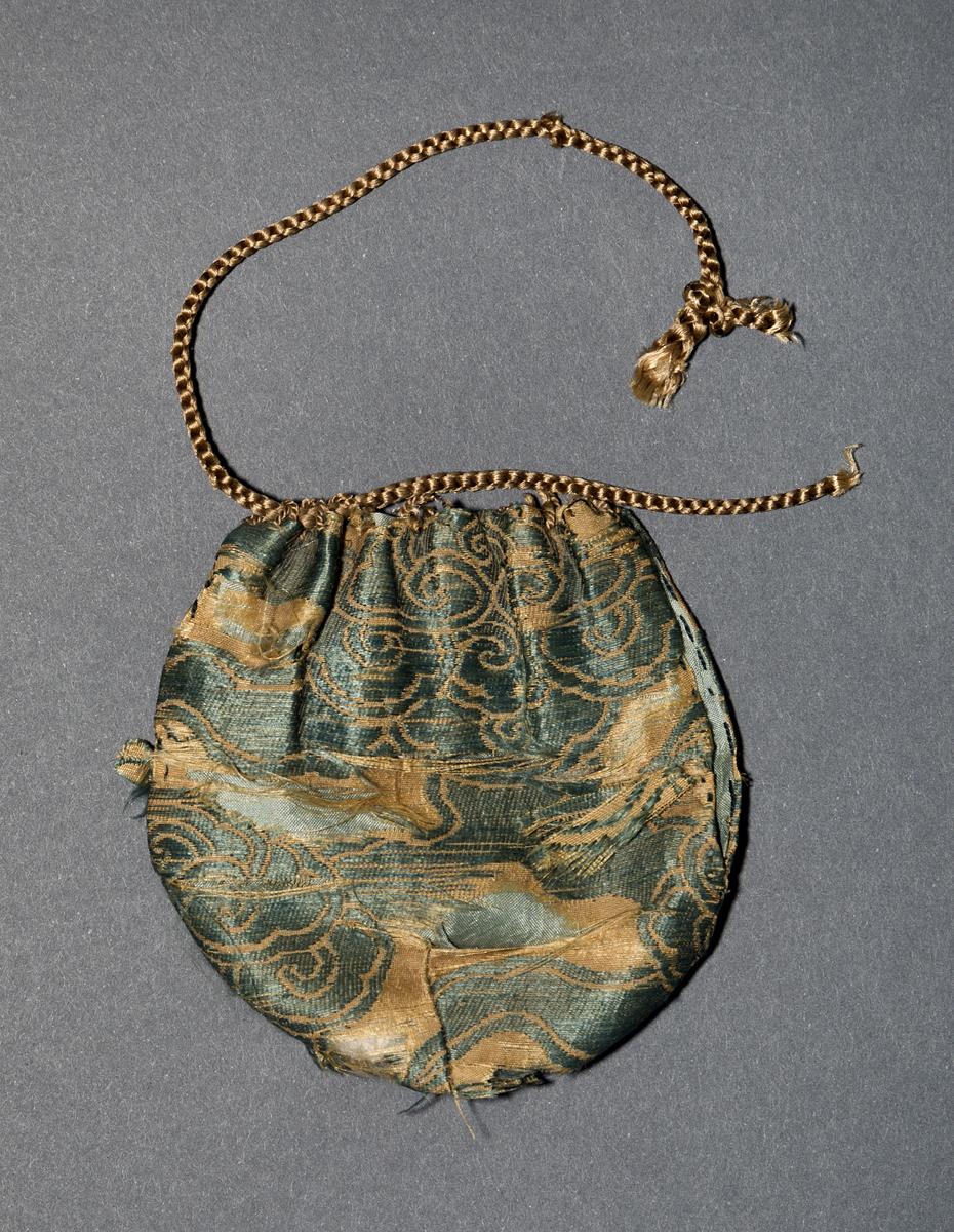 1958.3020 Purse