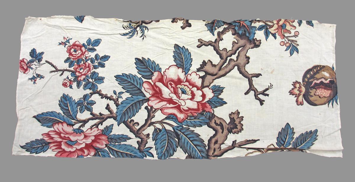 1969.7859.019 textile, printed obverse