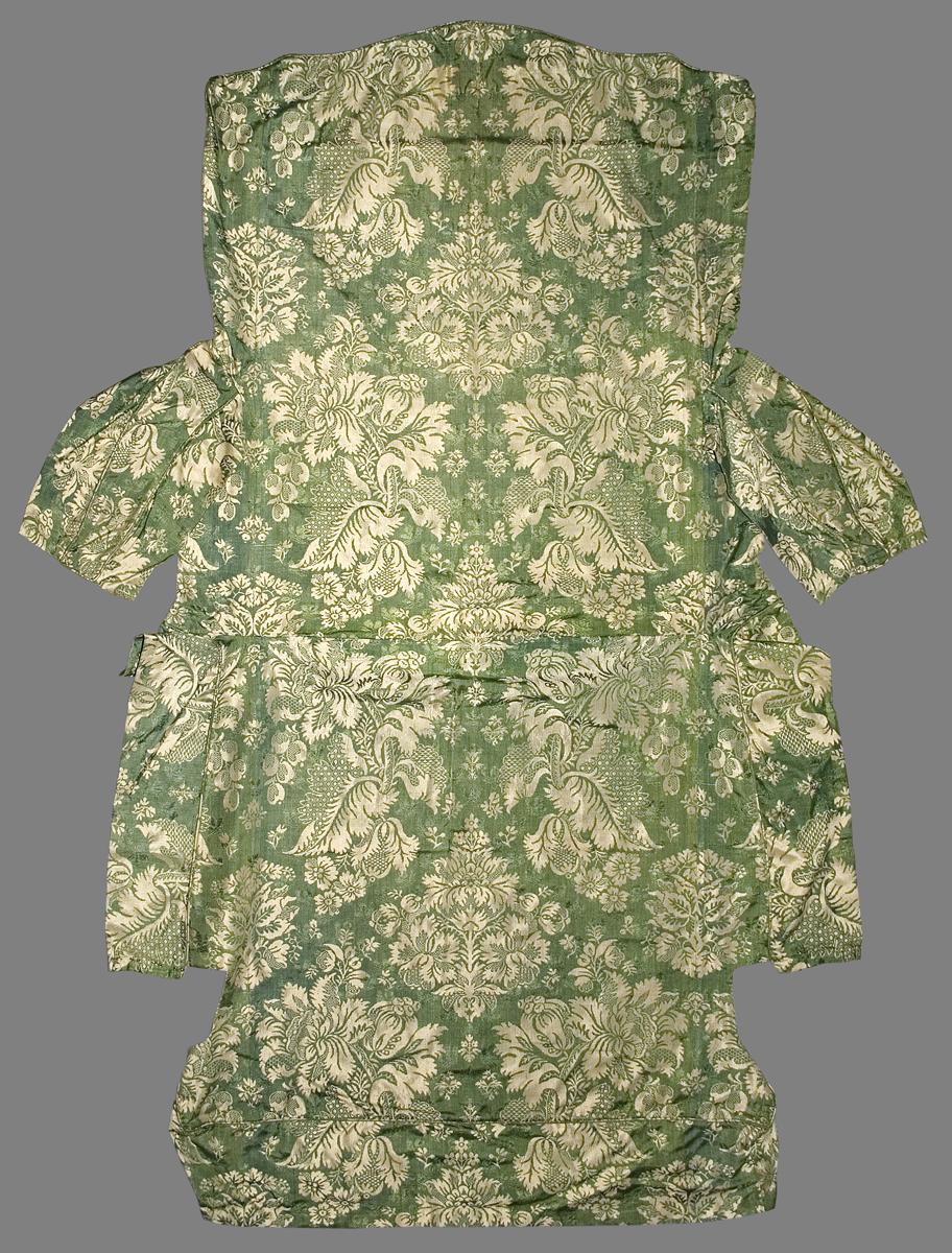 1969.7879 Slip cover