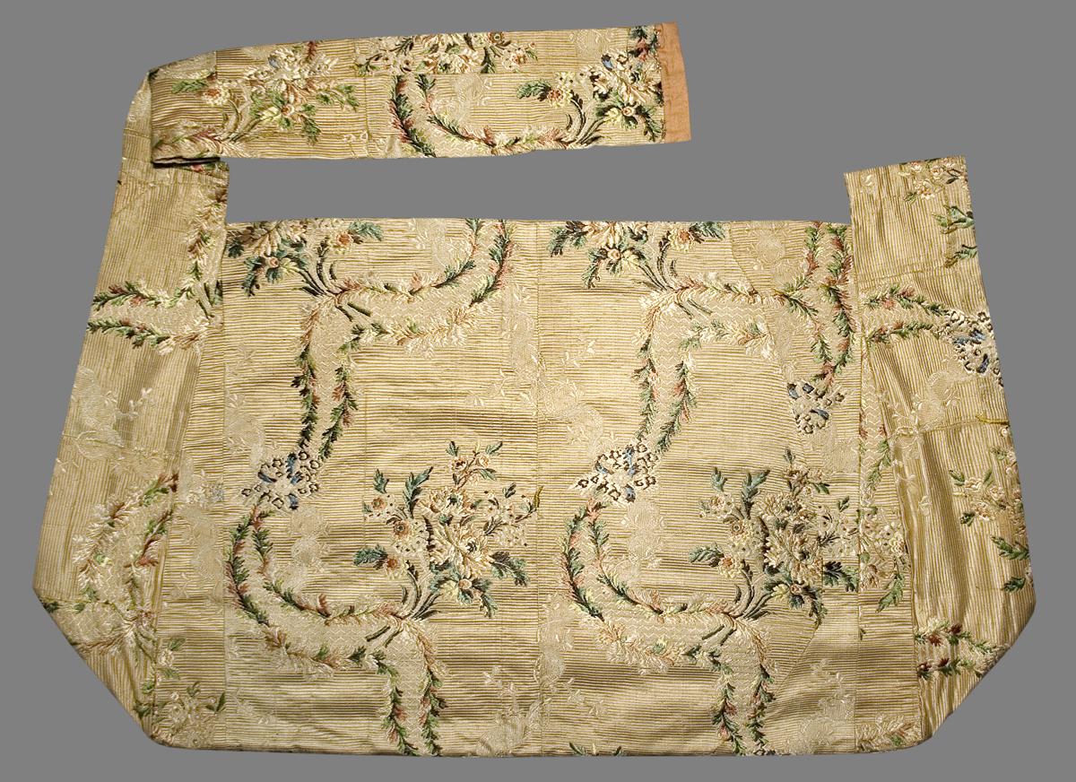 1969.7886.001 Slip Cover