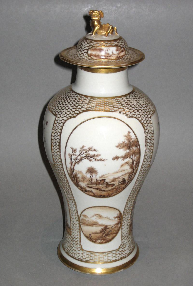 1958.3064 Garniture
