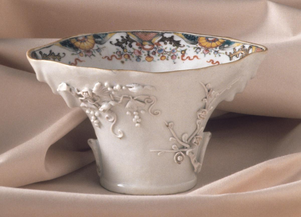 1958.3067 Cup, view 3