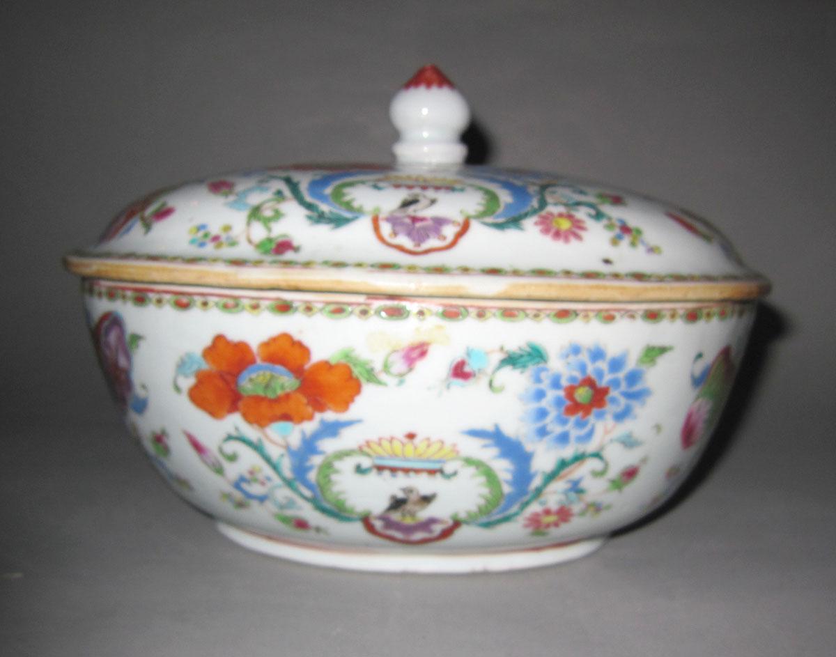 1958.3068 A, B Porcelain tureen