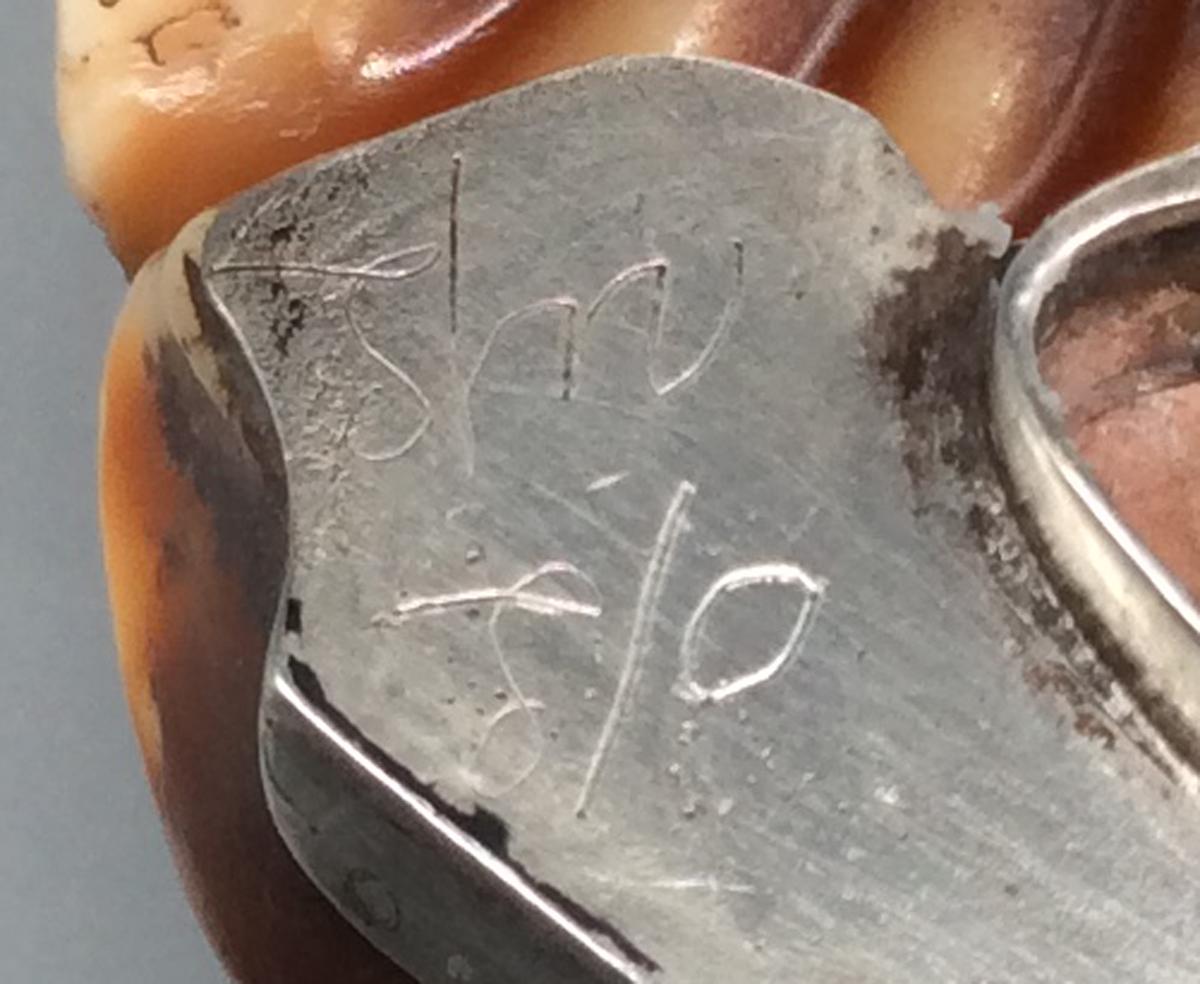 1958.3077 Box, detail 1