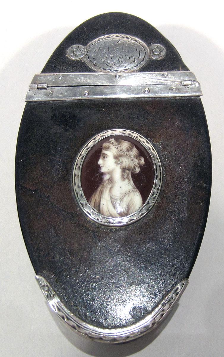 1958.3079 Box upper surface