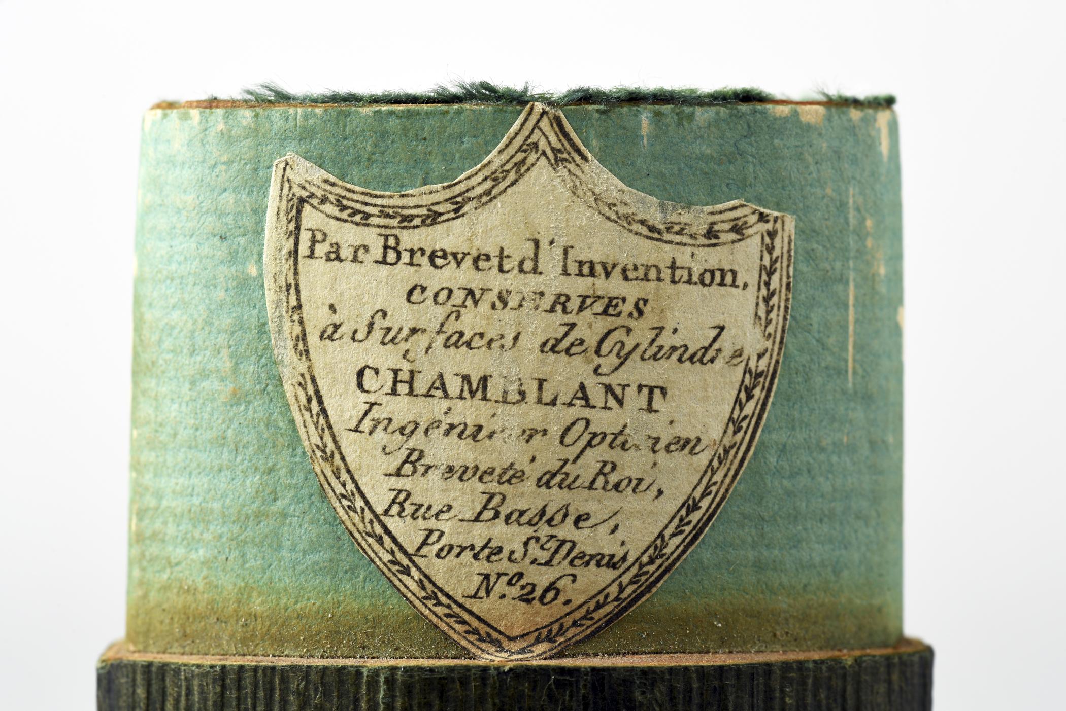 1958.3080 A Spectacles case, detail 1