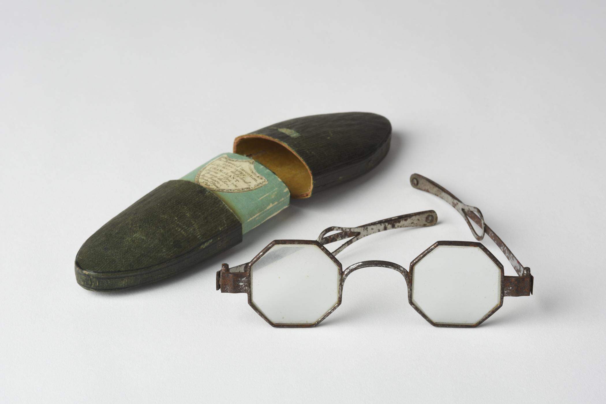1958.3080 A Spectacles case, B Spectacles, view 1