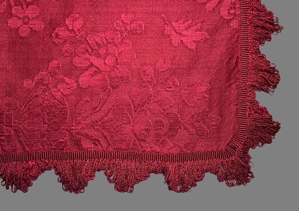 1969.7987 Table Cover, Tablecloth, Edge Detail