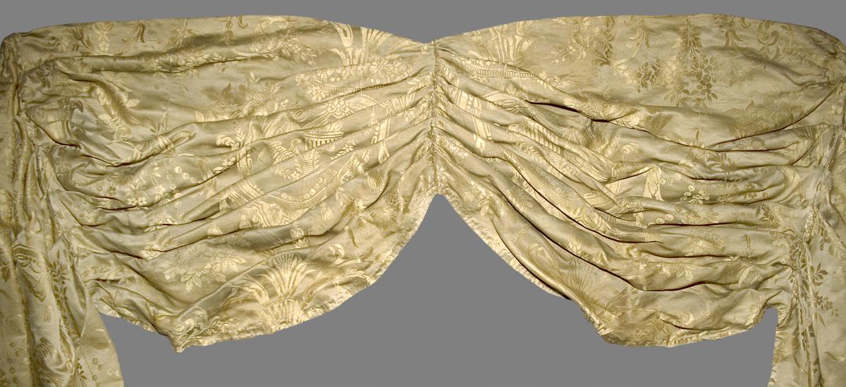 1957.1328.001 Window Hanging, Valance & Tails or Cascade, Valance Detail