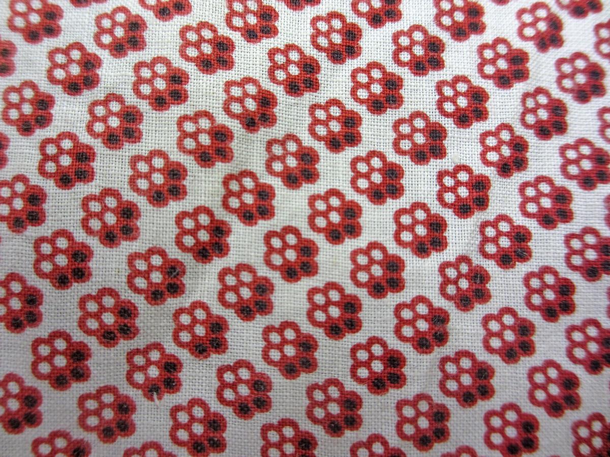 1969.7993.003 textile, printed repeat