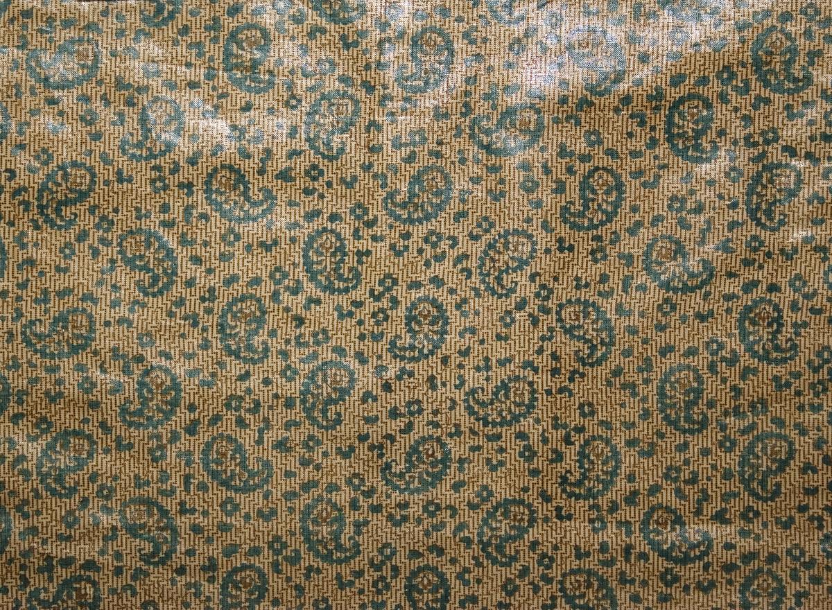 1969.8000.004 Slip Cover, Pattern Repeat