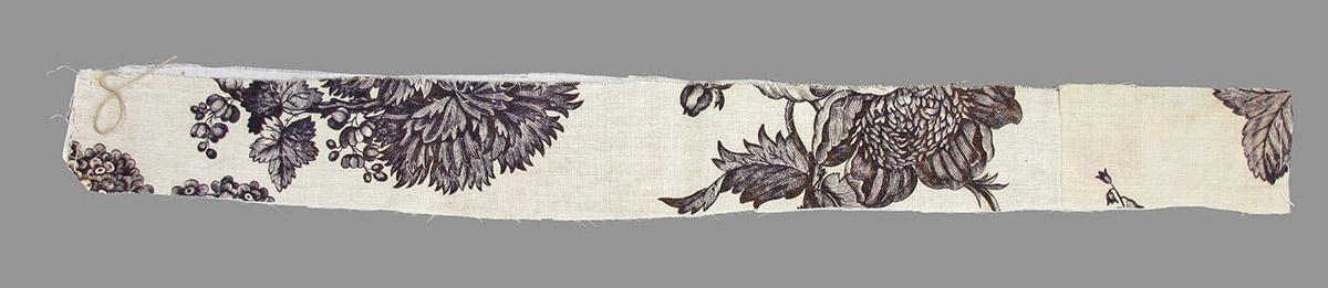 1969.8005.005 textile, printed obverse