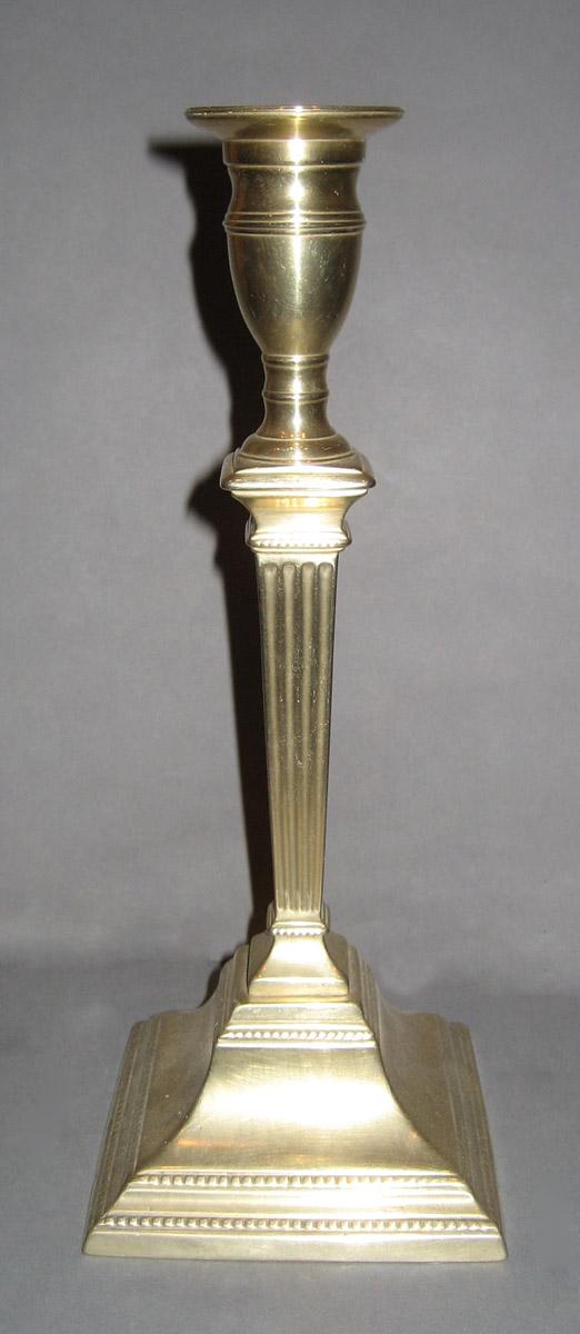 1958.3106.001 Candlestick