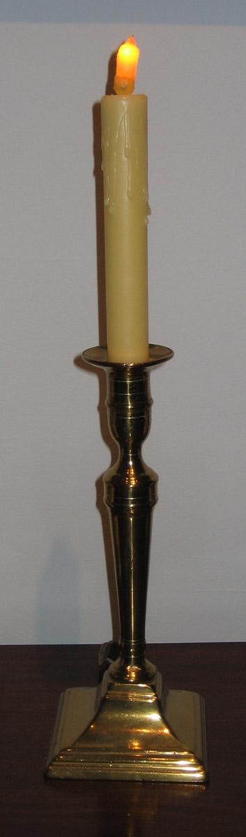 1958.3107.002 Candlestick