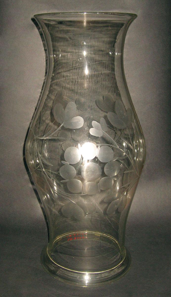 1958.3109.002 Glass candle shade