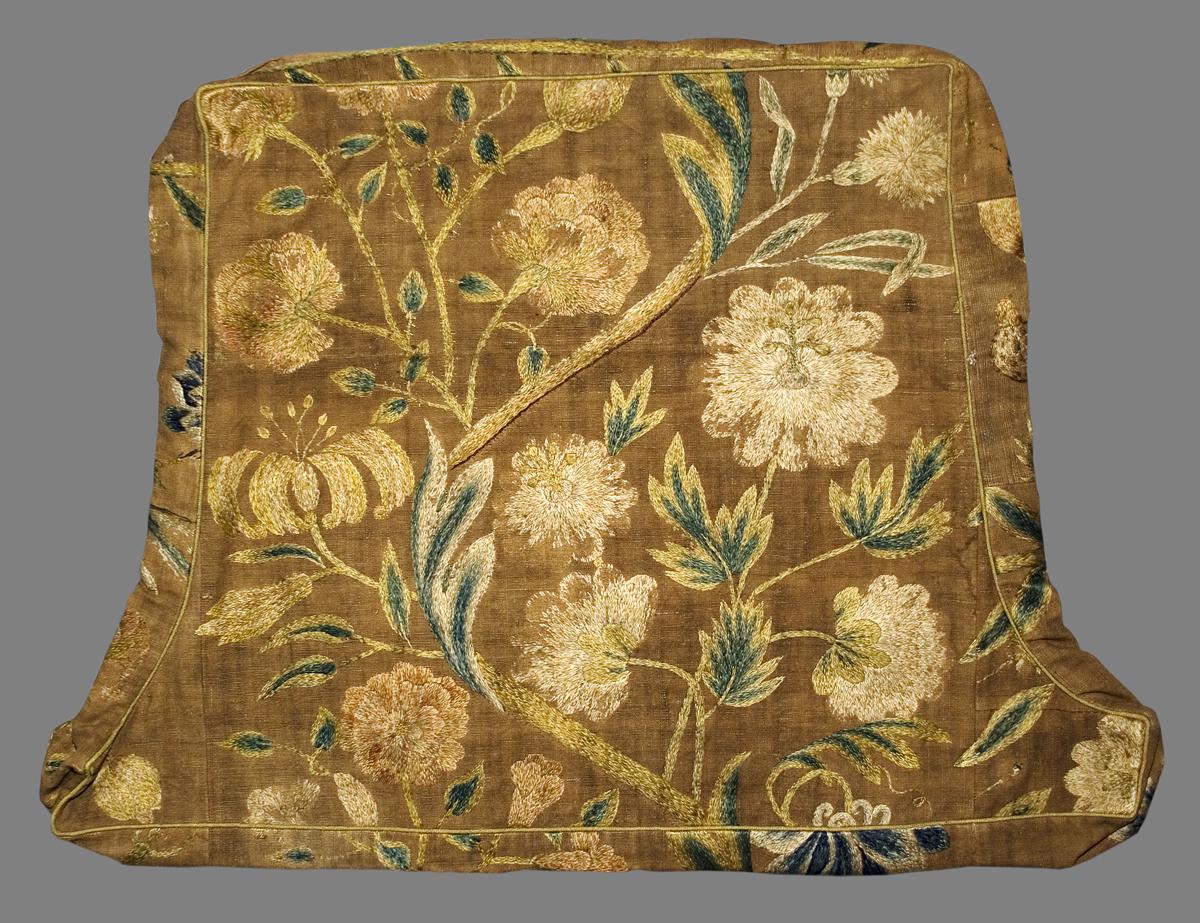 1969.8035.002 Slip Cover
