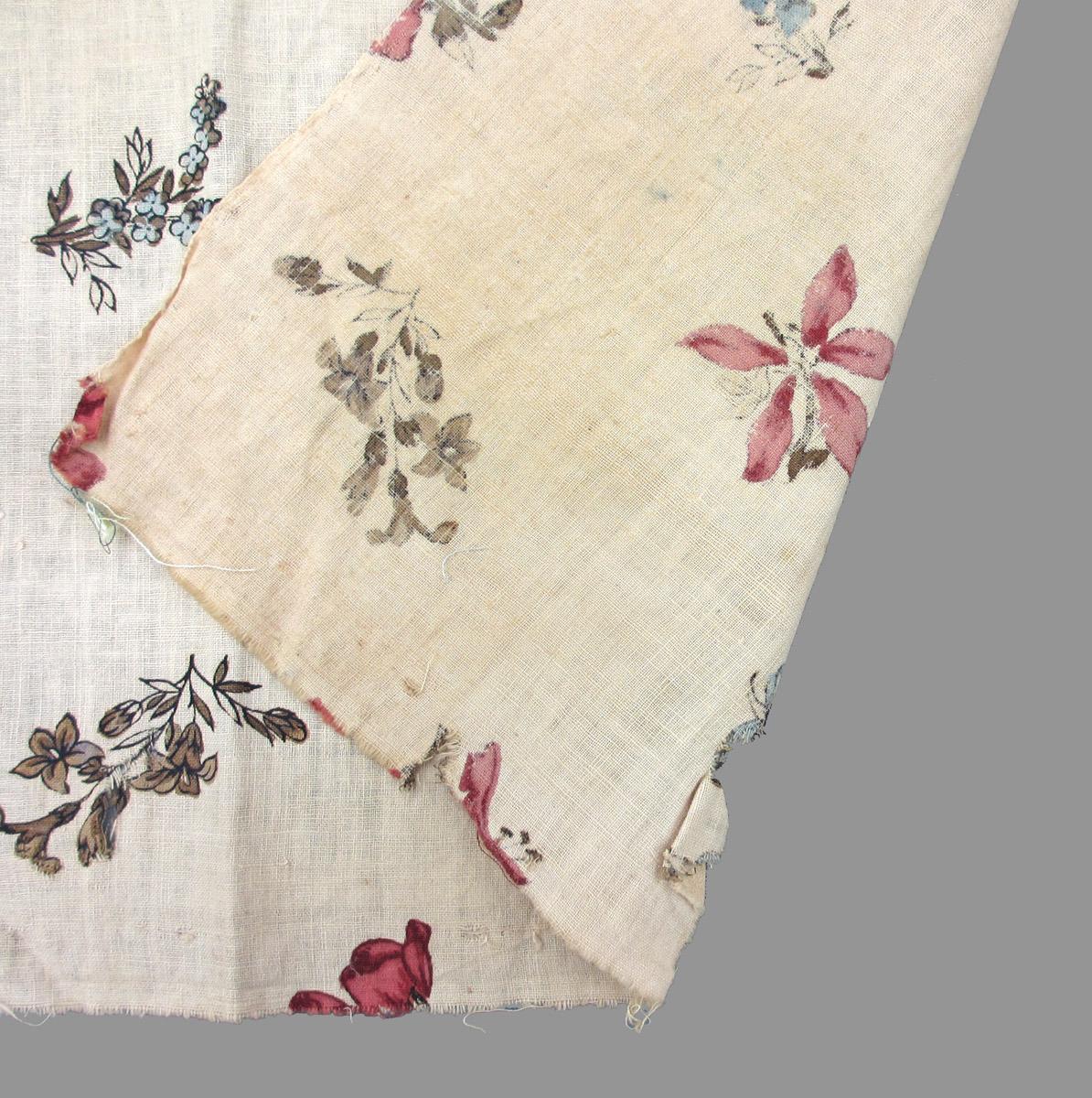 1969.8076.006 textile, printed folded corner