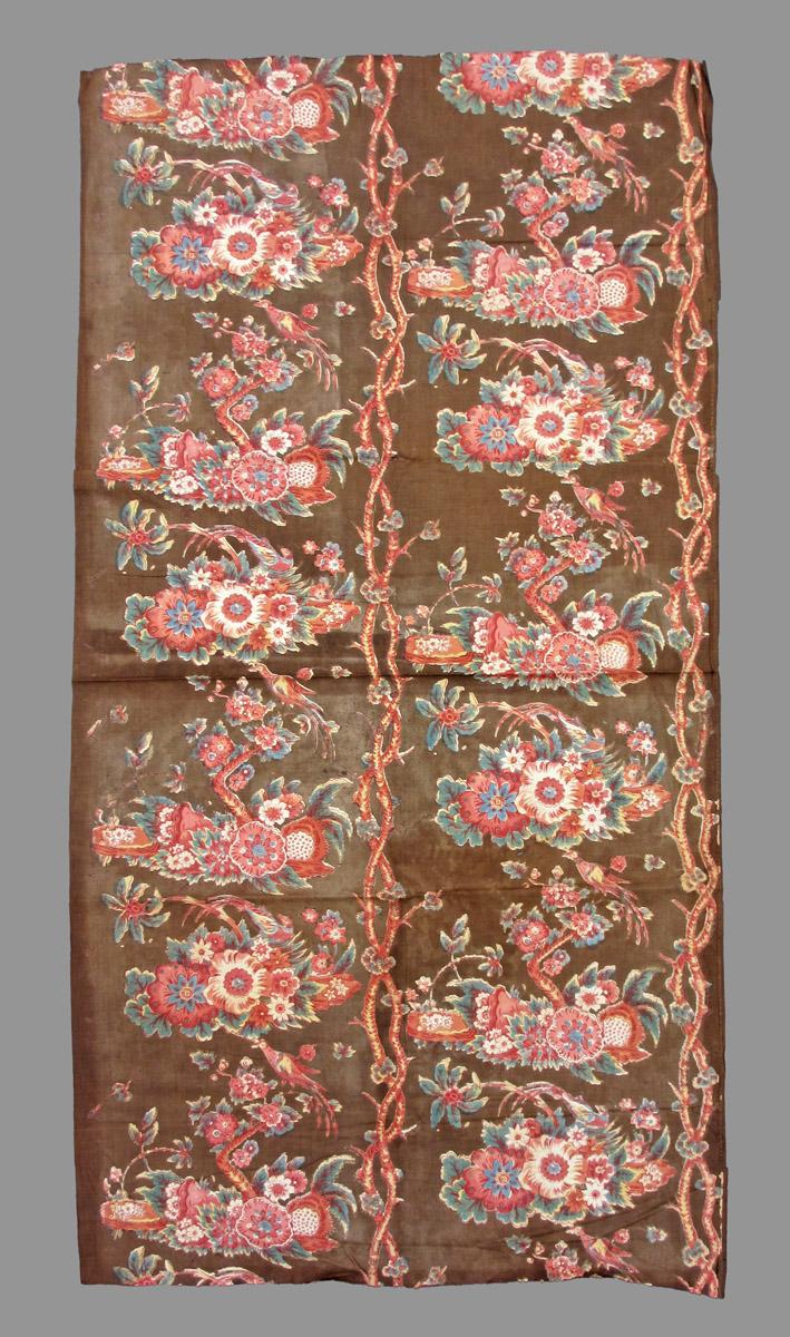 1969.8079.001 textile, printed reverse