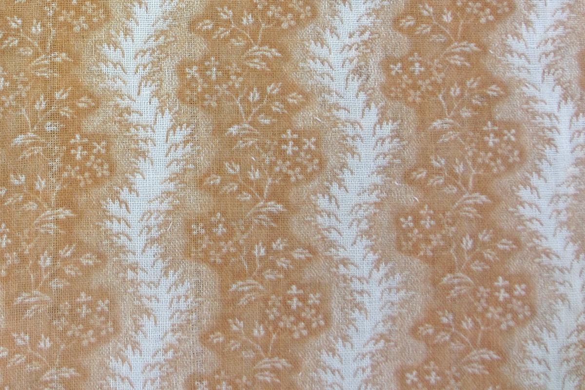 1969.8080.002 textile, printed detail 2