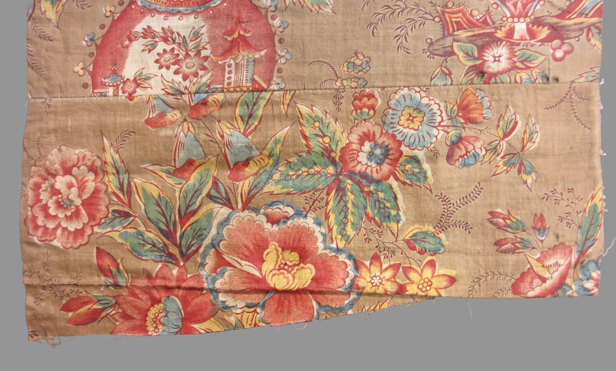 1969.8081.001 textile, printed detail 1