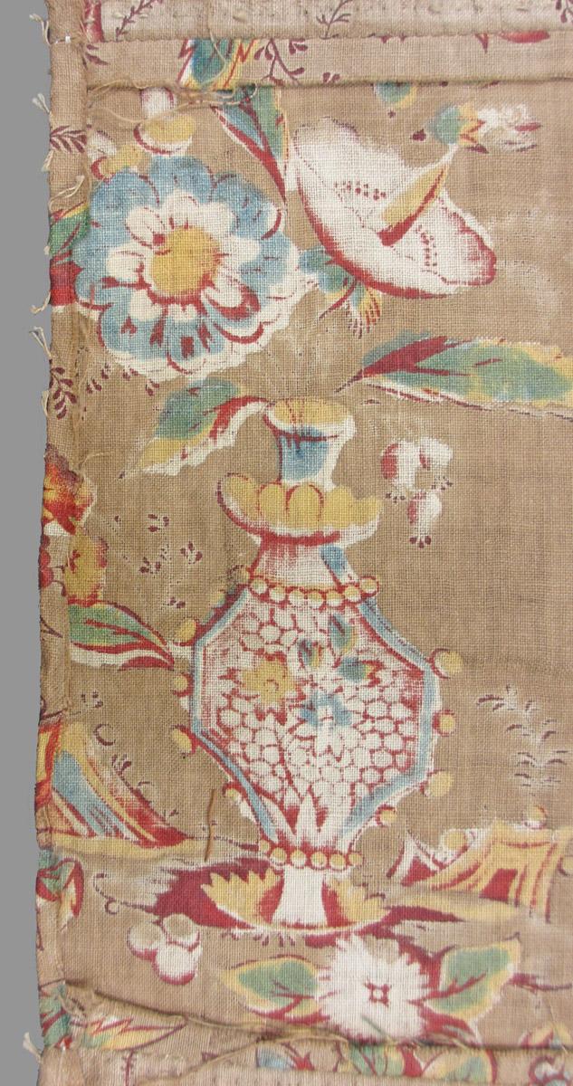 1969.8081.001 textile, printed reverse detail