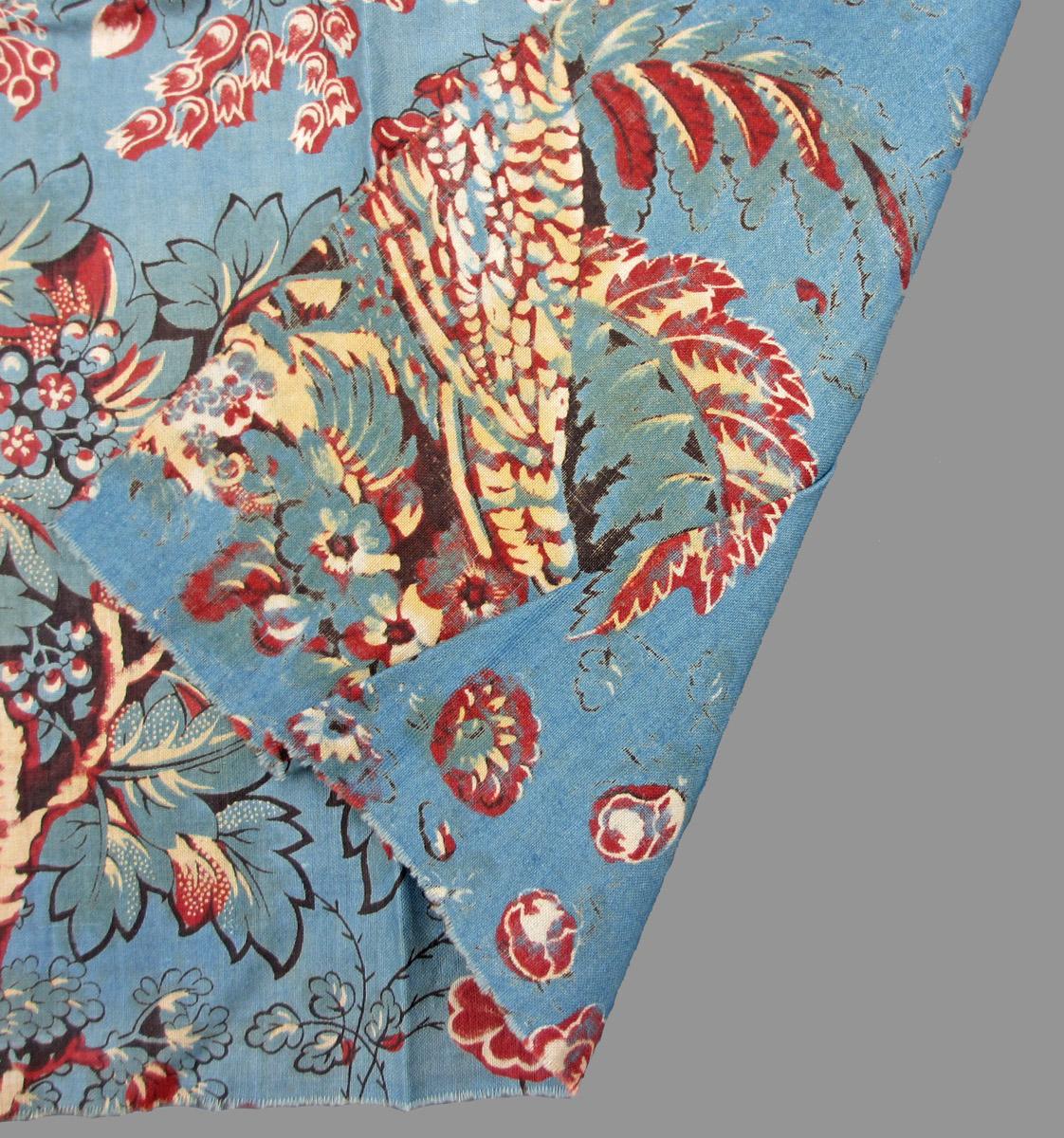 1969.8082.002 textile, printed folded corner