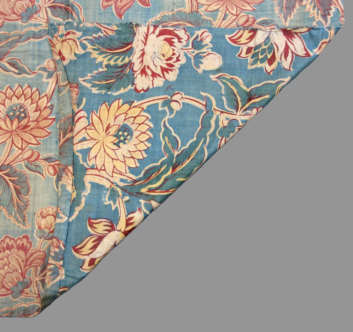 1969.8088.002 textile, printed folded corner