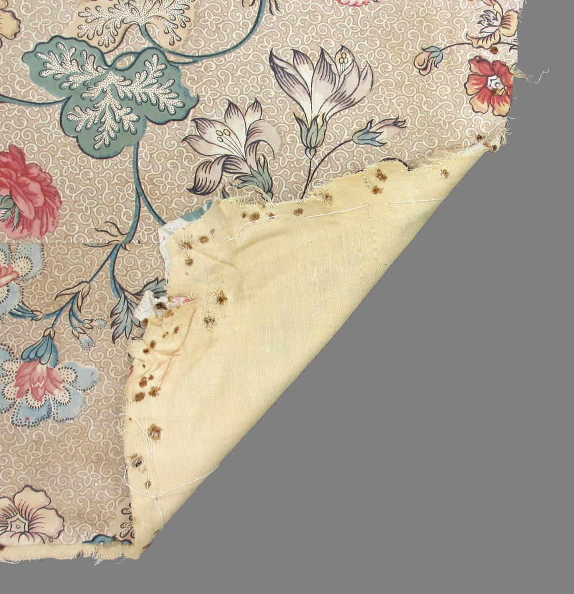 1969.8109 textile, printed folded corner