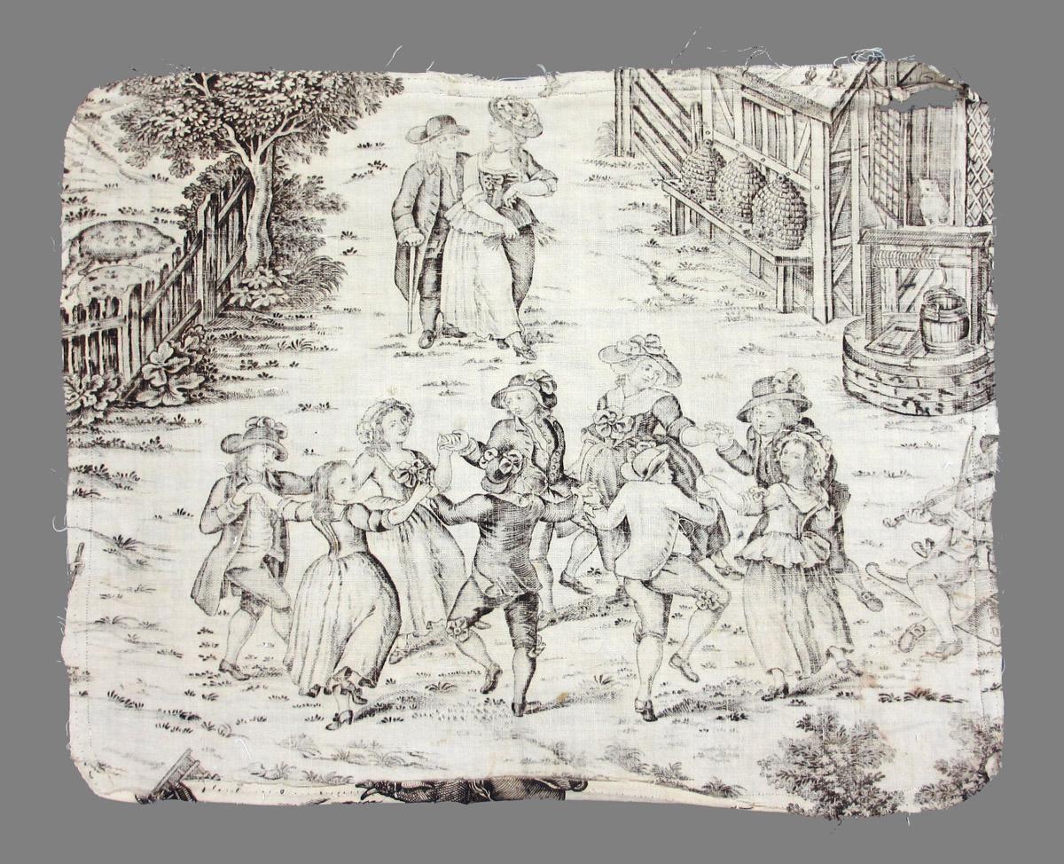 1969.8110.002 textile, printed reverse