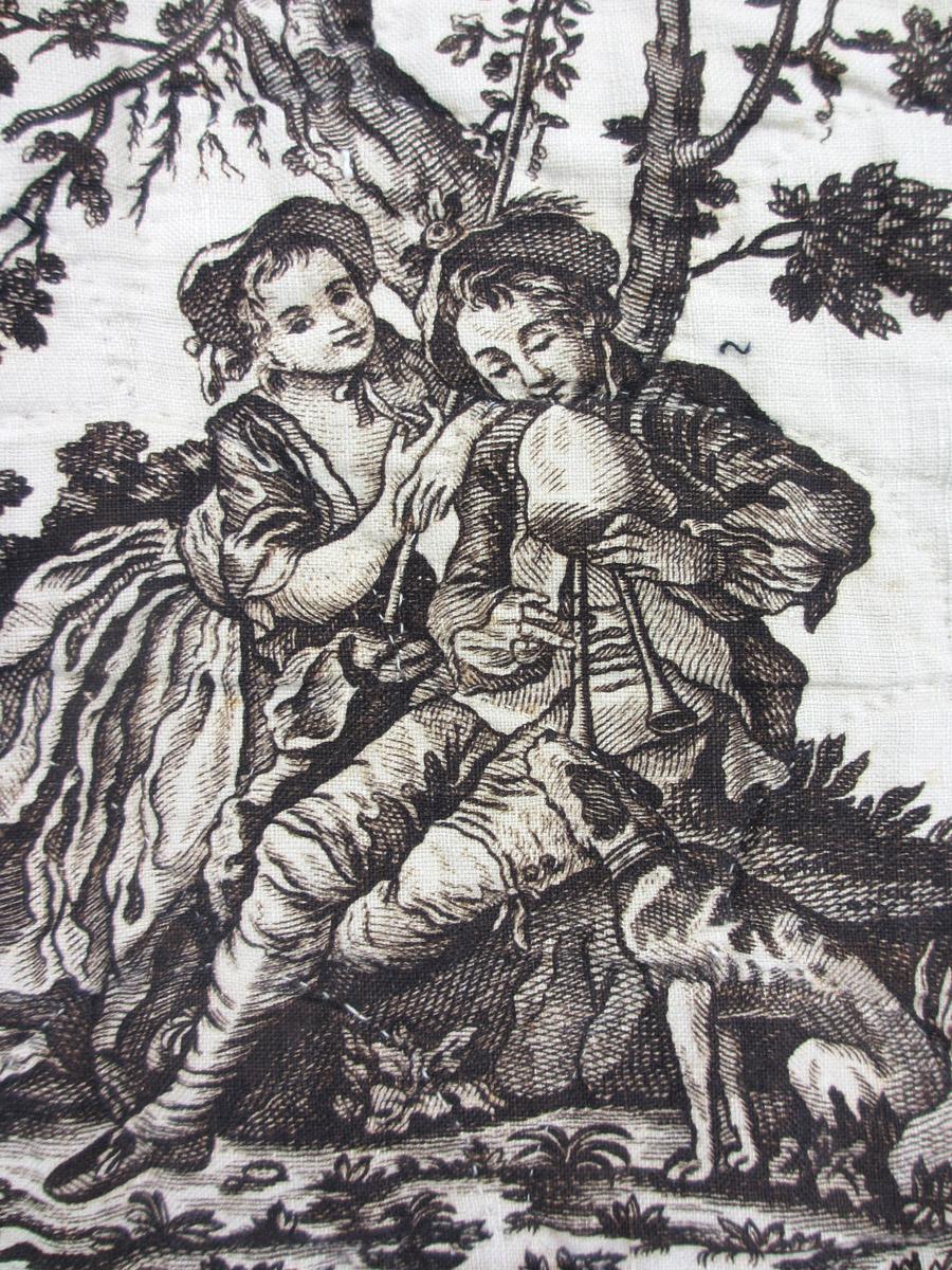 1969.8111.009 textile, printed detail 2