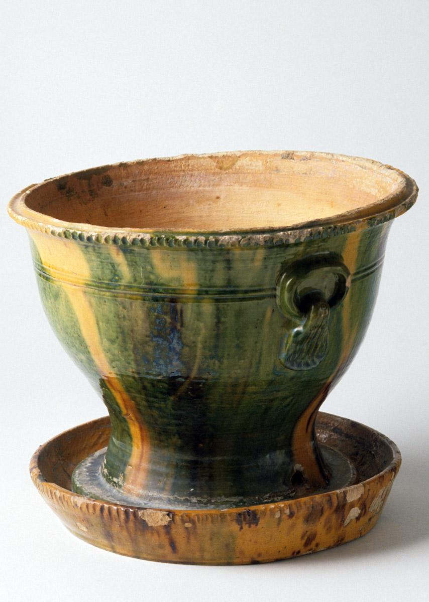 1953.0082 A, B Flower container