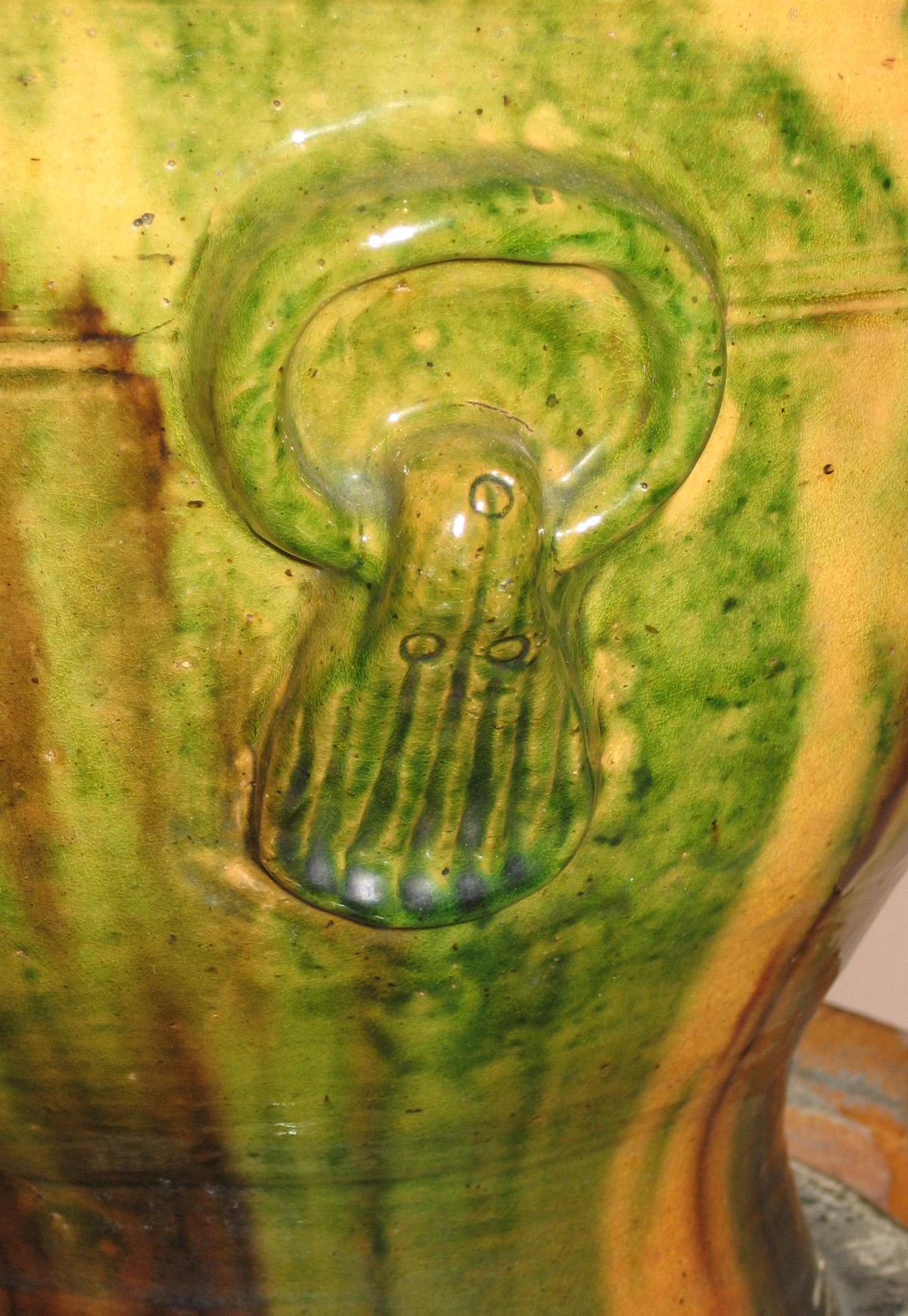 1953.0082 A, B Flower container (detail)