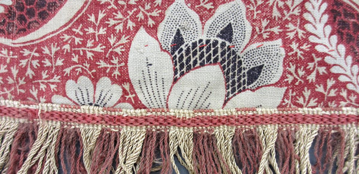 1969.1672 B textile, printed detail 1
