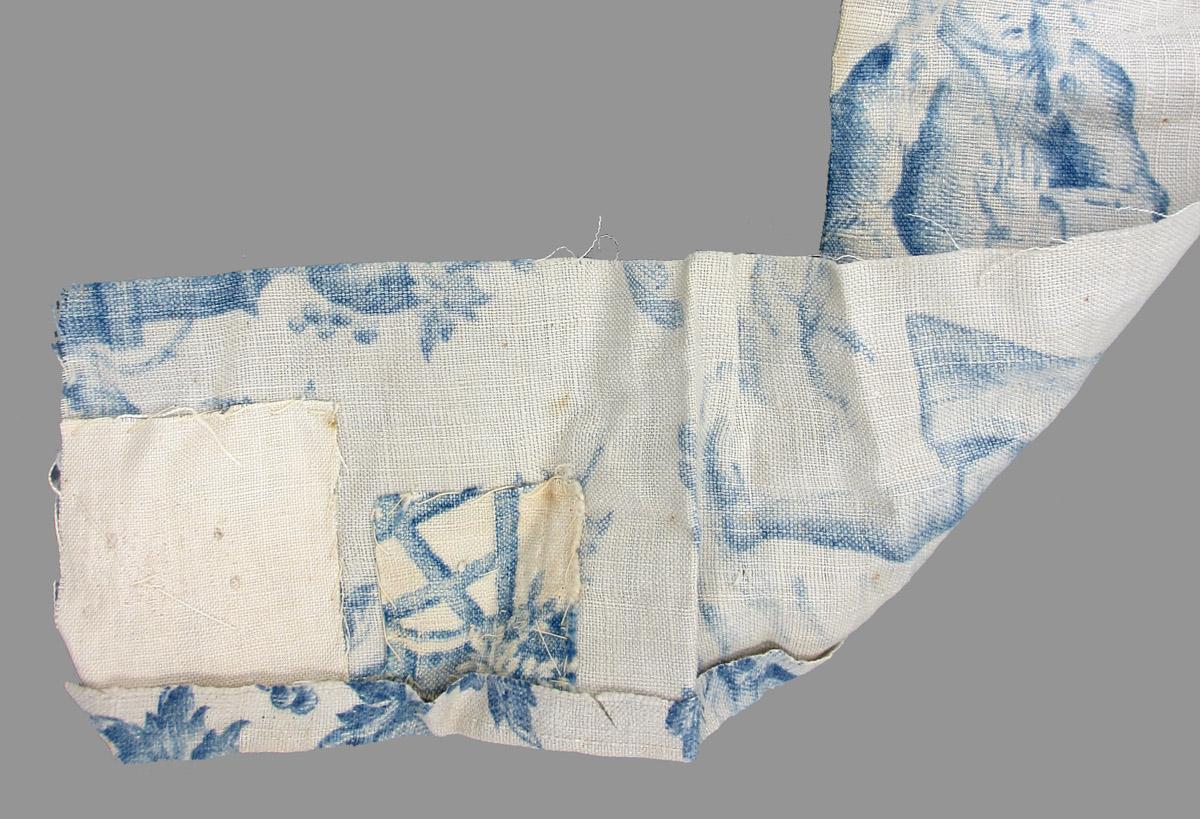 1969.8140.002 textile, printed folded corner