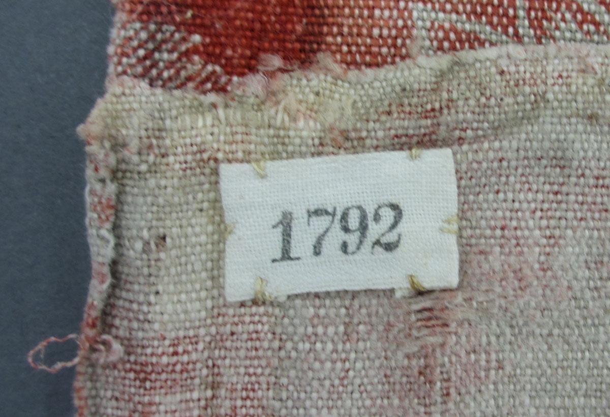 1969.8199.003 Textile, printed label