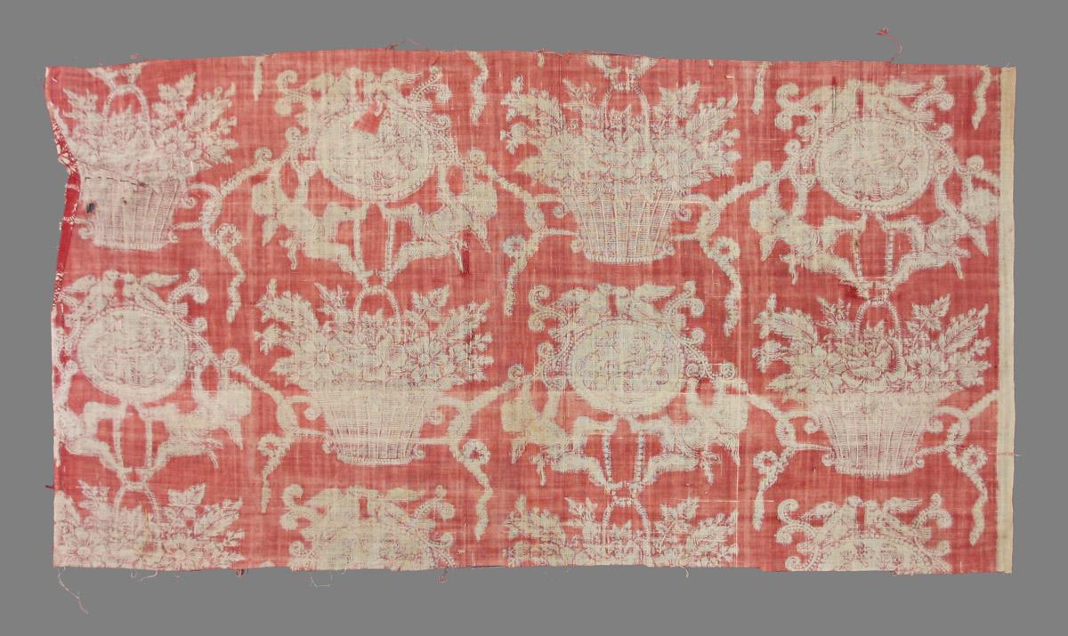 1969.8171.003 textile, printed reverse