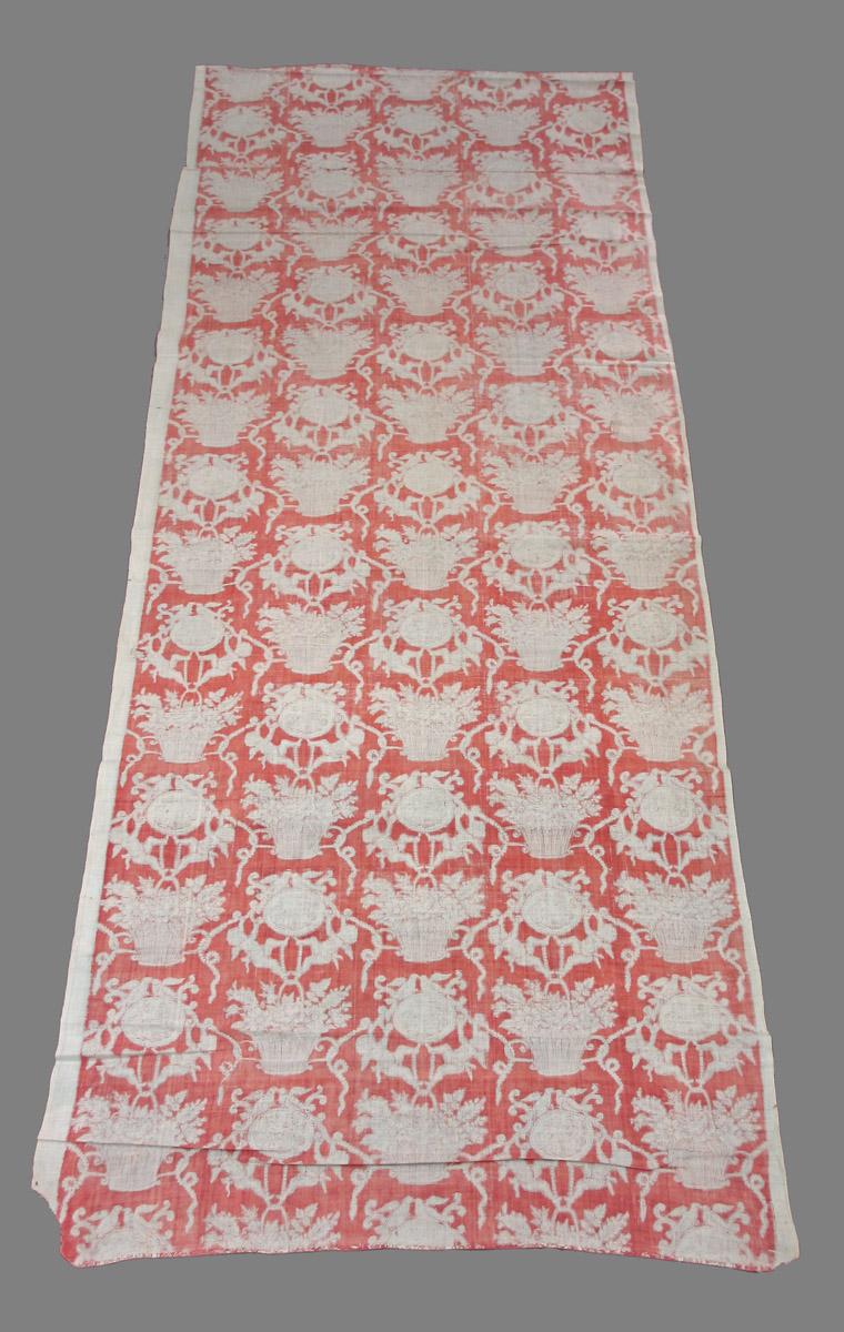 1969.8171.004 textile, printed reverse