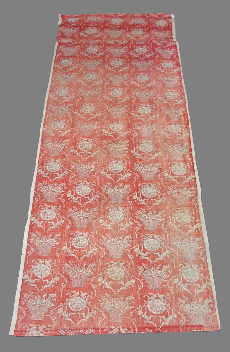 1969.8171.005 textile, printed obverse