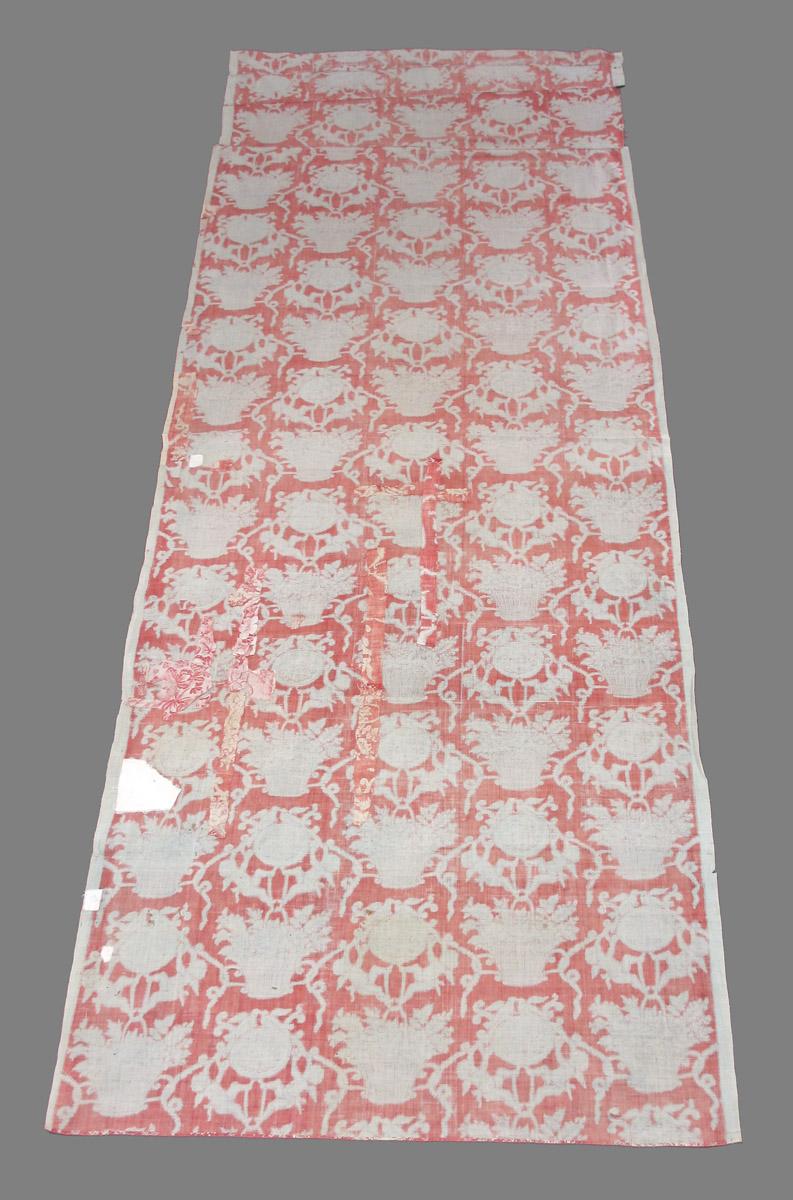 1969.8171.005 textile, printed reverse