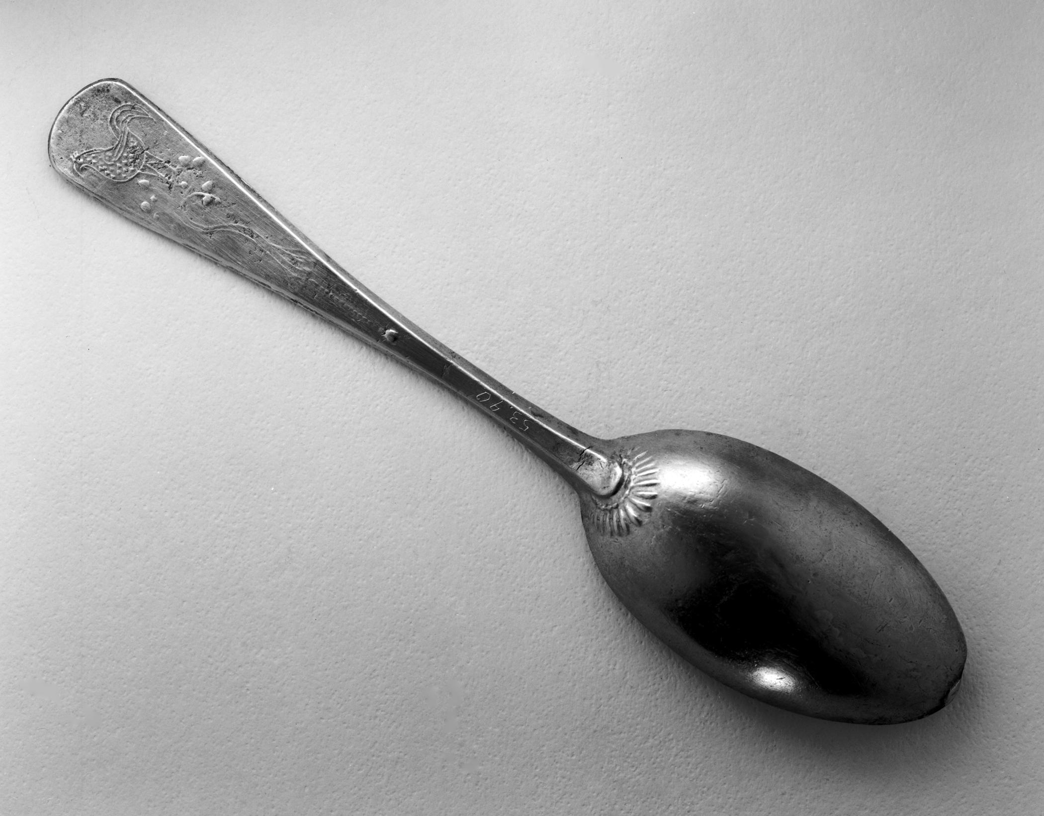1953.0090 Pewter spoon (reverse)