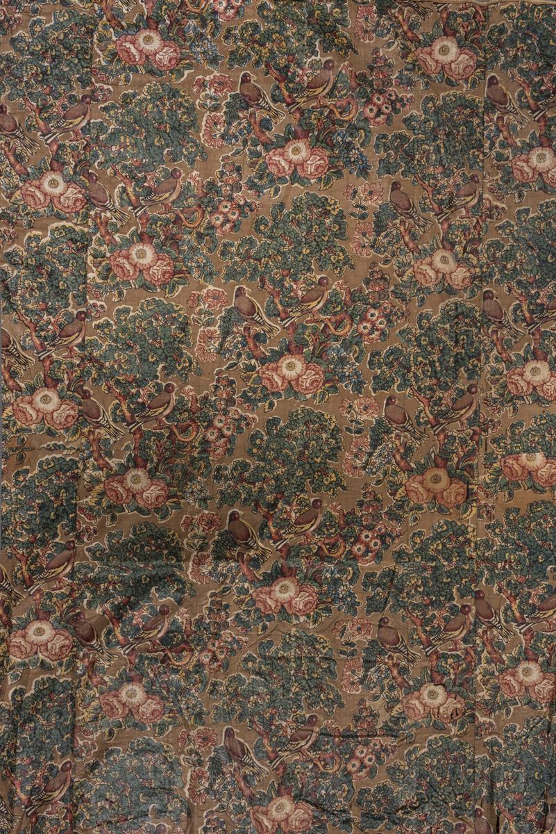 2011.0021.002.001 Textile, printed (detail 2)