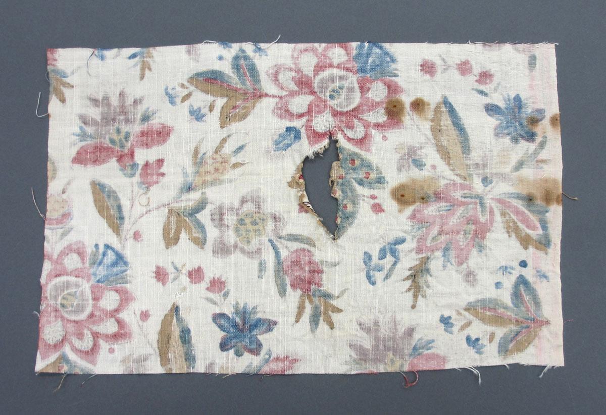 1969.8217.005 Textile, printed reverse