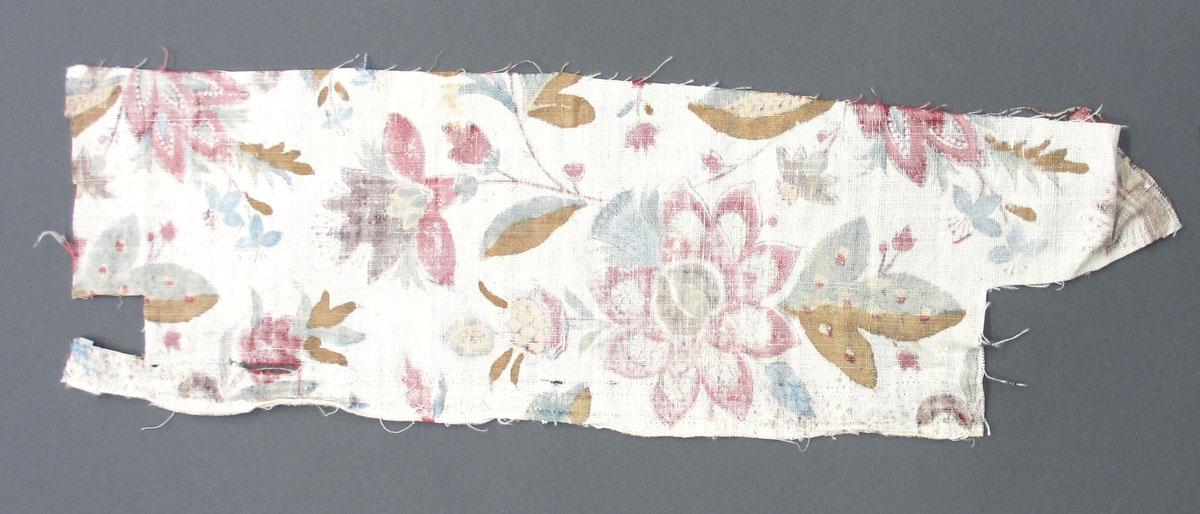 1969.8217.006 Textile, printed reverse
