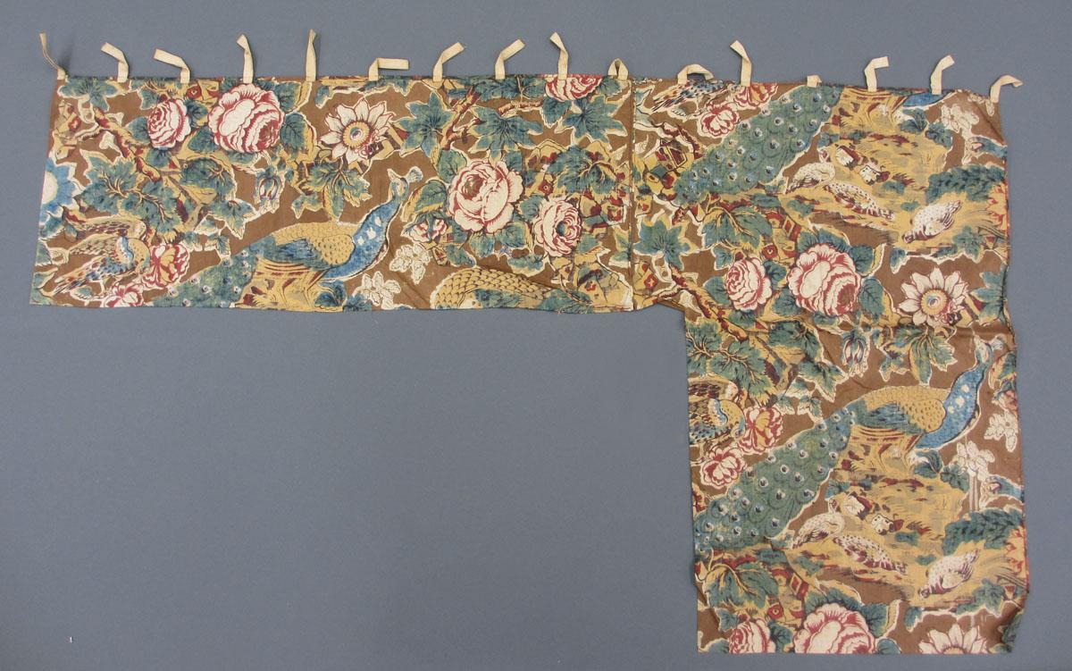 1969.8229.001 Textile, printed reverse