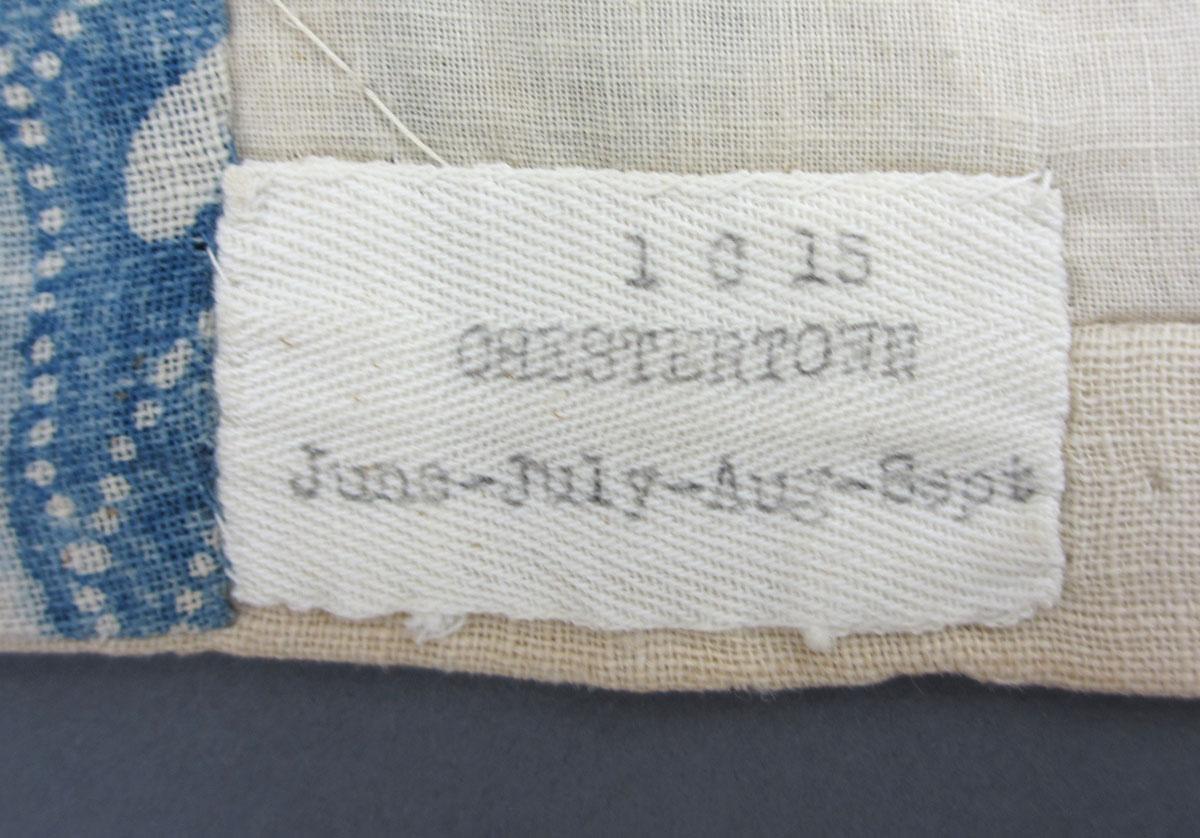 1969.8241.001 Slip cover label 1