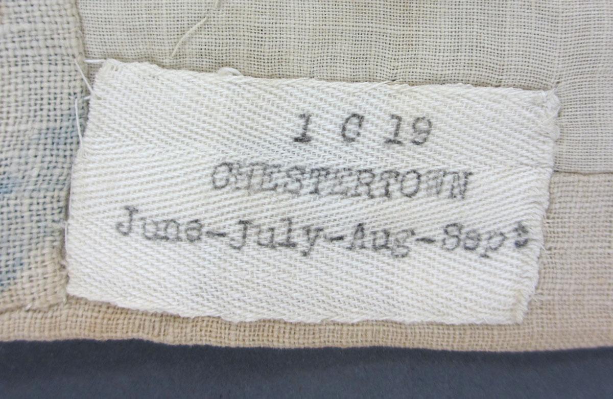 1969.8241.002 Slip cover label 1