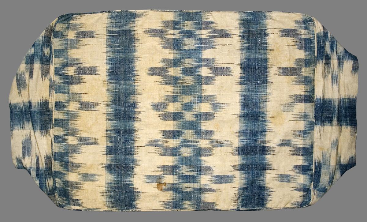 1969.8244.004 Slip Cover
