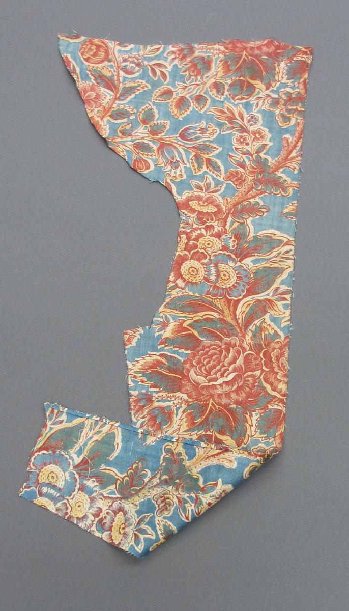 1969.8221.003 Textile, printed folded corner