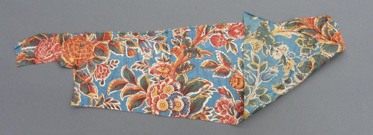 1969.8221.006 Textile, printed folded corner